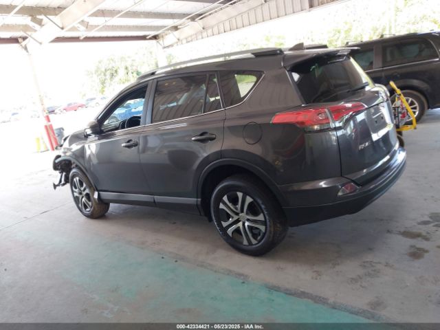 JTMZFREV8JJ728725 Toyota RAV4 LE