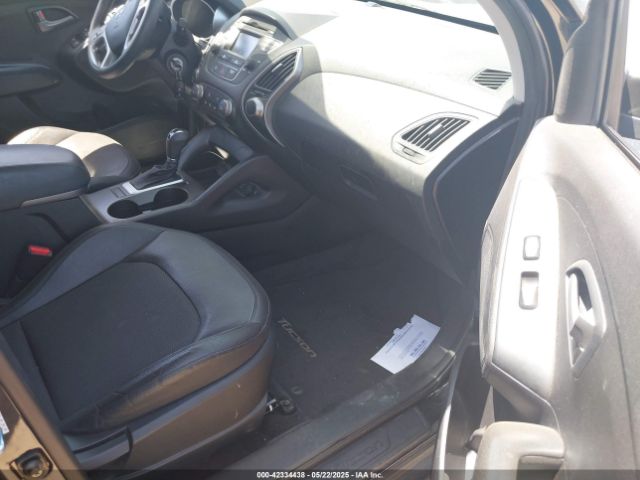 KM8JTCAF7FU099526 Hyundai TUCSON GLS