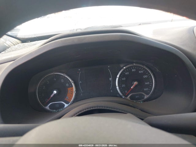 ZACNJDA14NPN81017 Jeep 2022