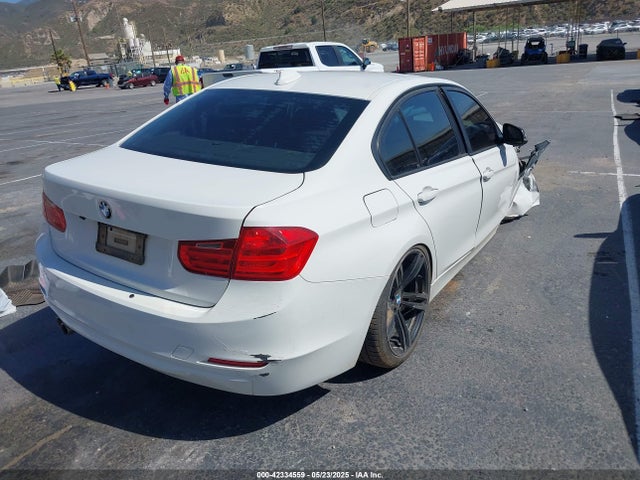 BMW 328I 2014 WBA3C1C5XEK116364 Image 4