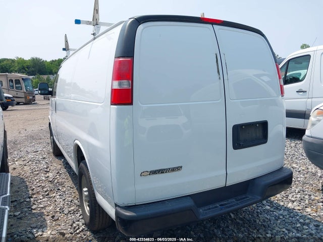 1GCWGAFF8H1255833 Chevrolet Express 2500 Work Van