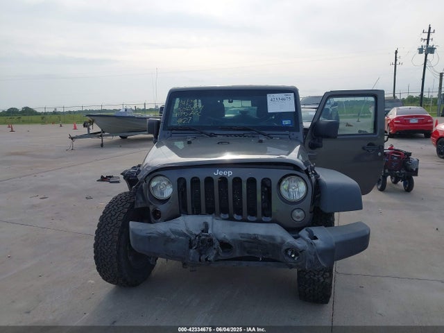 1C4BJWDG7GL335586 Jeep 2016