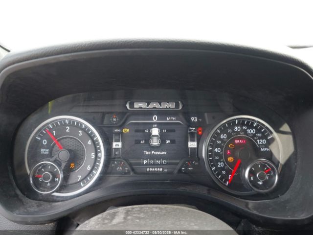 1C6SRFMT8NN313403 RAM 1500 Big Horn