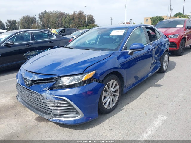 4T1C11AK3PU106716 Toyota CAMRY LE