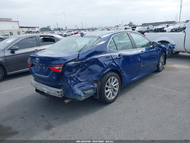 4T1C11AK3PU106716 Toyota CAMRY LE