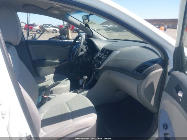 KMHCT5AE1GU239180 Hyundai ACCENT SE