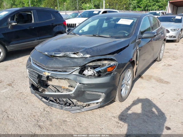 Chevrolet lfv - direct injection, variable valve timing, gen 1 2018 1G1ZD5ST0JF257277 Image 2