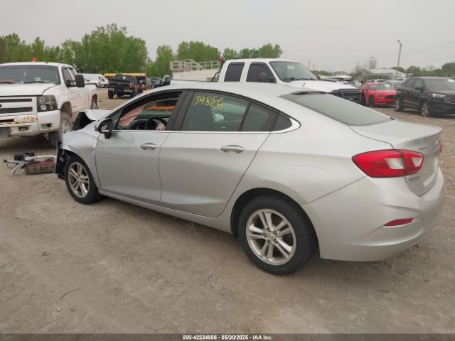 2018 CHEVROLET CRUZE 1G1BE5SM9J7209732 Photo 2