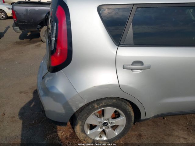 KNDJN2A22H7482927 KIA Soul