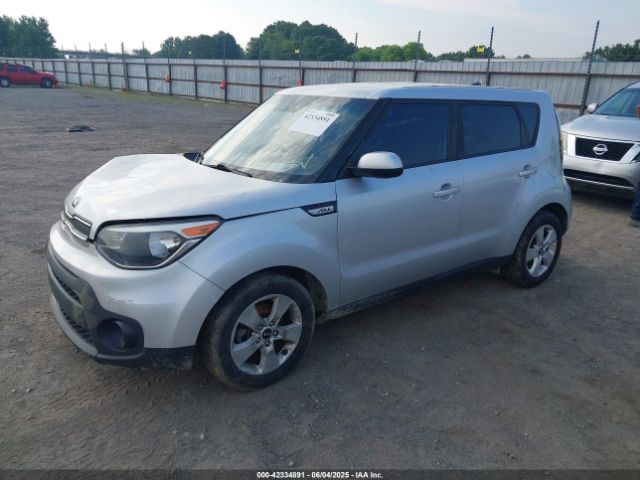 KNDJN2A22H7482927 KIA Soul
