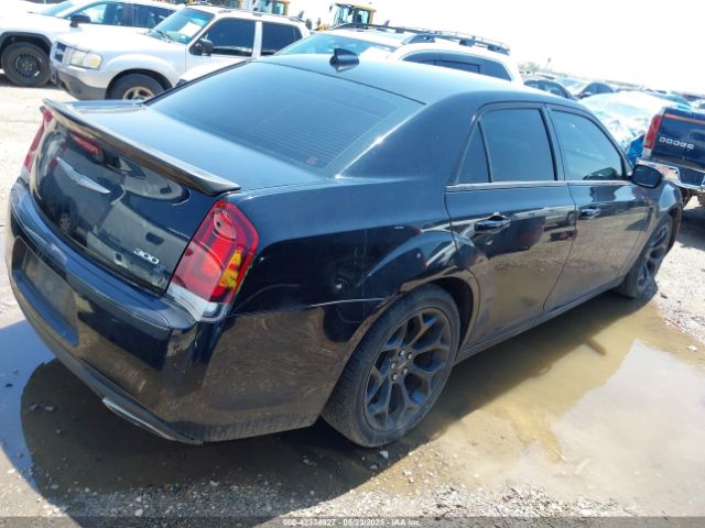 2019 CHRYSLER 300 2C3CCABGXKH628784 Photo 3