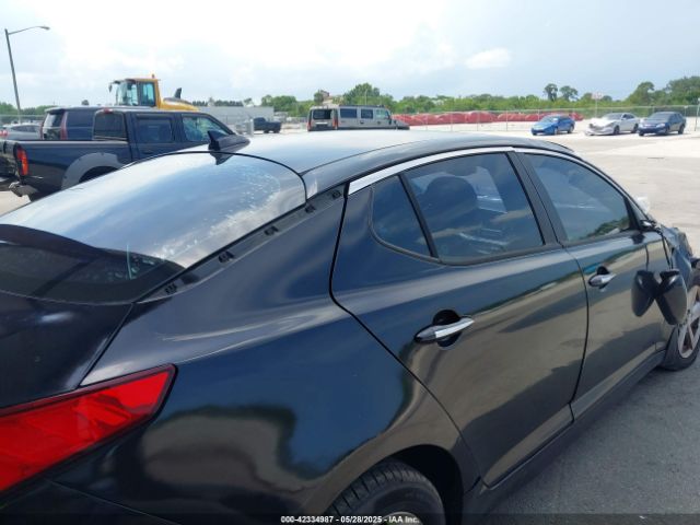 5XXGM4A77EG322243 KIA Optima Lx
