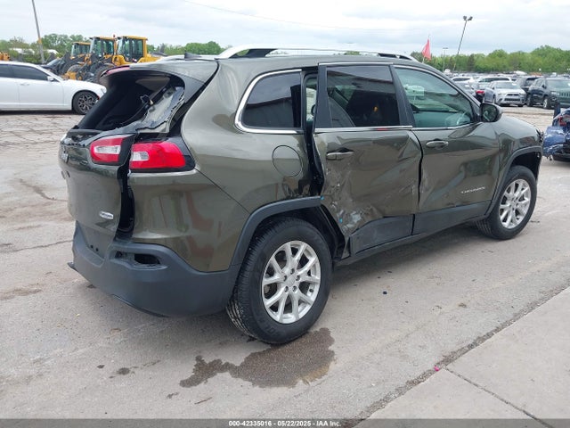 1C4PJMCB6GW142747 Jeep 2016