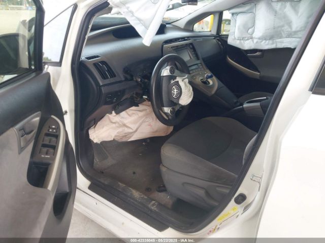 JTDKN3DUXE1739323 Toyota Prius Three