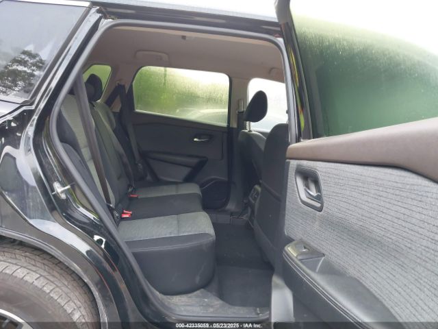 JN8BT3BA7PW421121 Nissan Rogue Sv Fwd
