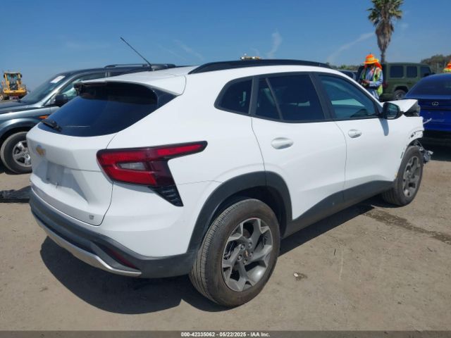 2024 CHEVROLET TRAX KL77LHE21RC199762 Photo 3