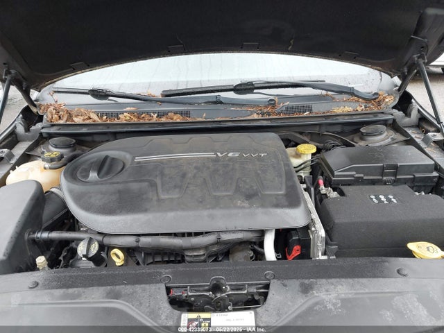 1C3CCCDG9FN665041 Chrysler 200 S