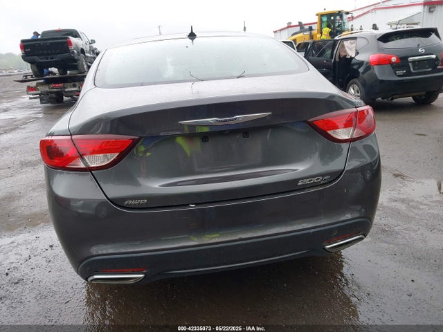 1C3CCCDG9FN665041 Chrysler 200 S
