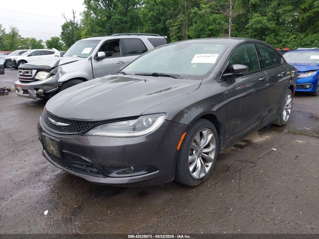 1C3CCCDG9FN665041 Chrysler 200 S