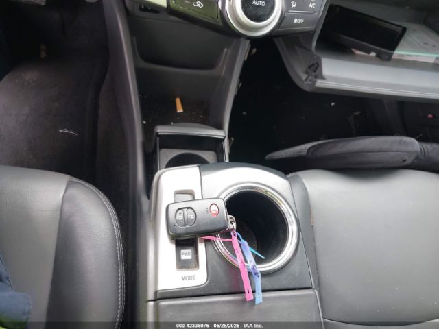 JTDZN3EU8E3320808 Toyota Prius V Five