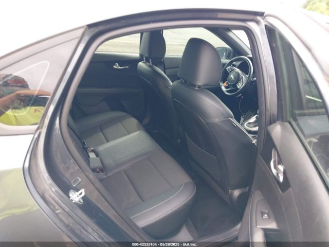 3KPF34AD9ME293470 KIA Forte Gt-line