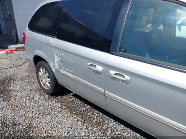 2006 CHRYSLER TOWN & COUNTRY 2A4GP54L36R820920 Photo 5