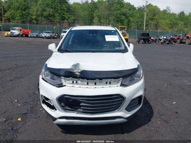 KL7CJPSB5KB943555 Chevrolet Trax Lt