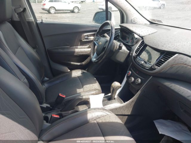 KL7CJPSB5KB943555 Chevrolet Trax Lt