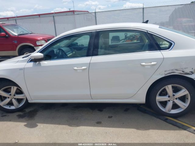 1VWAT7A39EC032039 Volkswagen Passat 1.8t Wolfsburg Edition