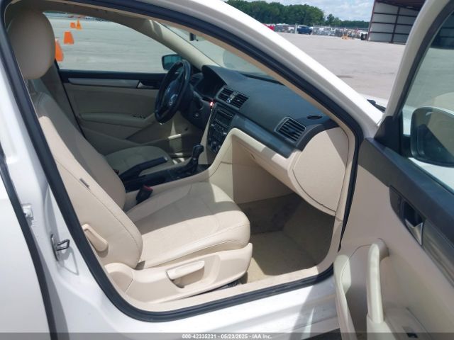 1VWAT7A39EC032039 Volkswagen Passat 1.8t Wolfsburg Edition