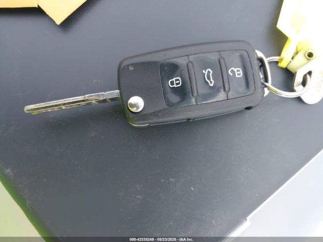 3VWB07AJ4EM259651 Volkswagen Jetta 1.8t Se