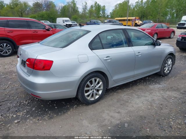 3VWB07AJ4EM259651 Volkswagen Jetta 1.8t Se