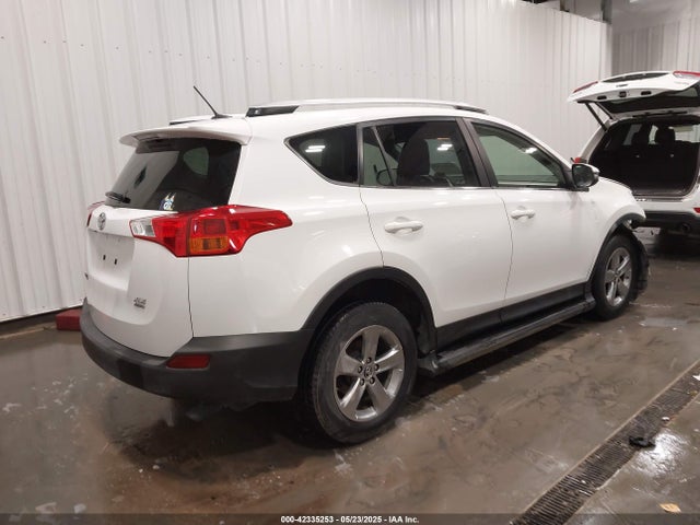 Toyota Rav4 Xle 2015 JTMRFREV9FD109959 Image 4