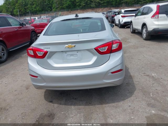 1G1BC5SM2J7120252 Chevrolet Cruze Ls Auto
