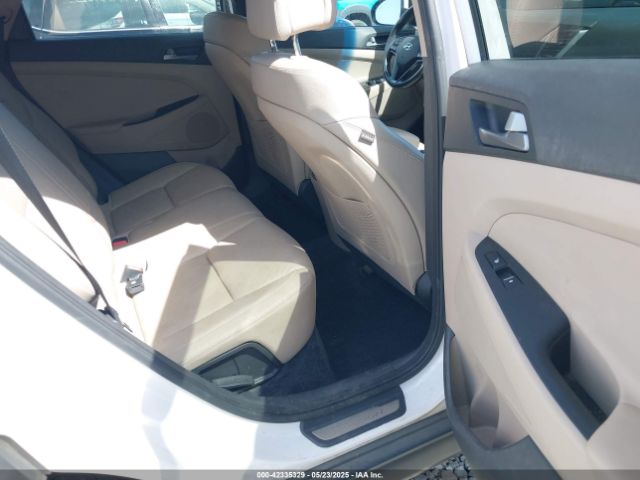 KM8J3CA20GU146880 Hyundai Tucson Limited