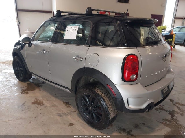 2016 MINI COUNTRYMAN WMWZC5C58GWU01495 Photo 2