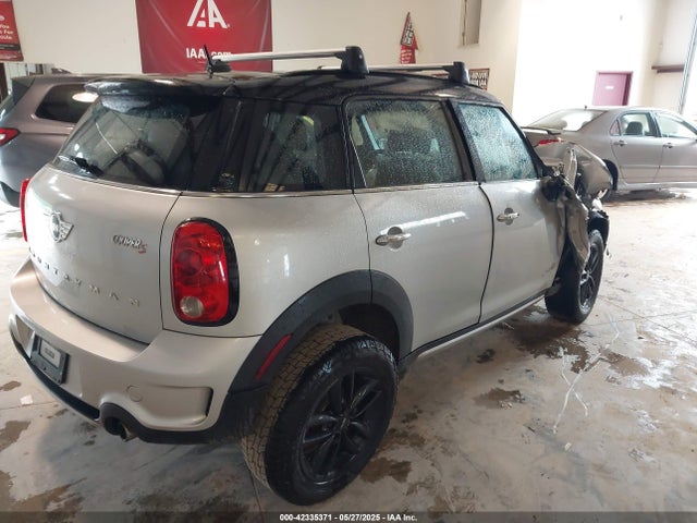 2016 MINI COUNTRYMAN WMWZC5C58GWU01495 Photo 3