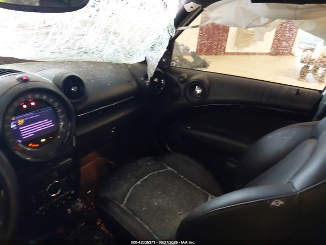 2016 MINI COUNTRYMAN WMWZC5C58GWU01495 Photo 4