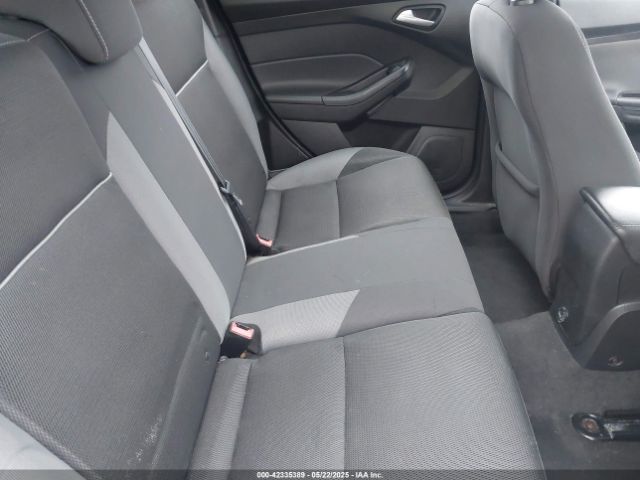 1FADP3K2XEL367139 Ford FOCUS SE
