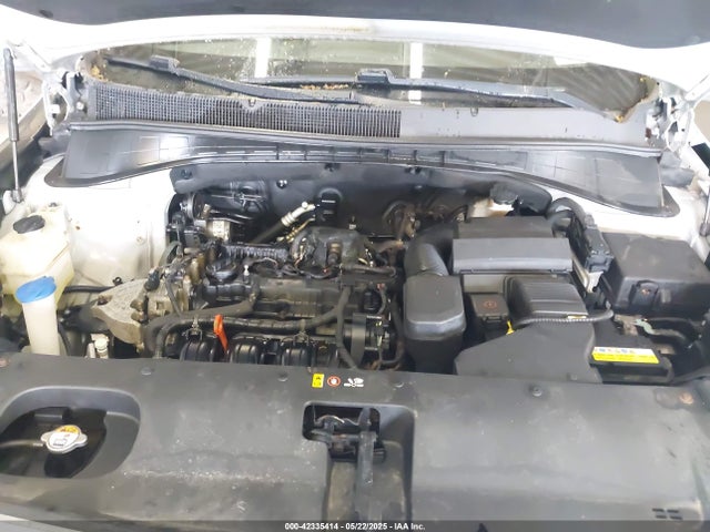 5XYPGDA34GG024980 KIA Sorento 2.4l Lx
