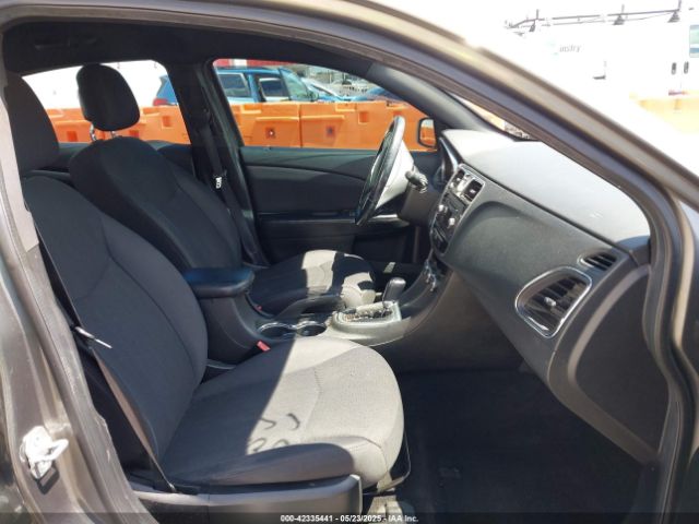 2013 CHRYSLER 200 1C3CCBBG6DN528567 Photo 4