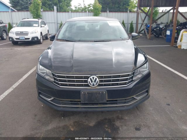 1VWAT7A39GC028396 Volkswagen Passat 1.8t S
