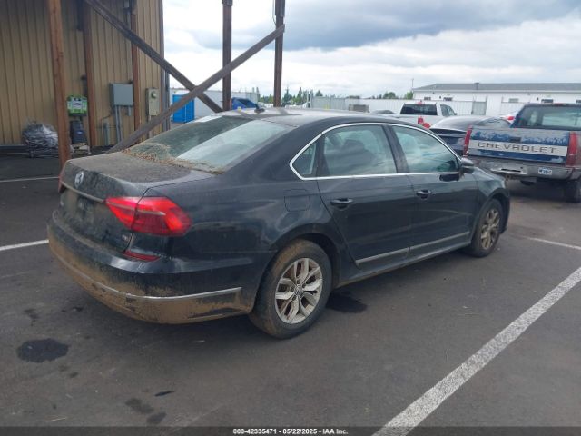 1VWAT7A39GC028396 Volkswagen Passat 1.8t S