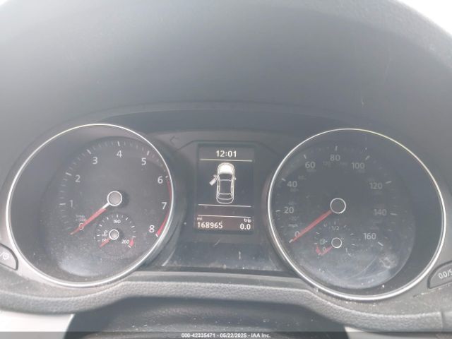 1VWAT7A39GC028396 Volkswagen Passat 1.8t S