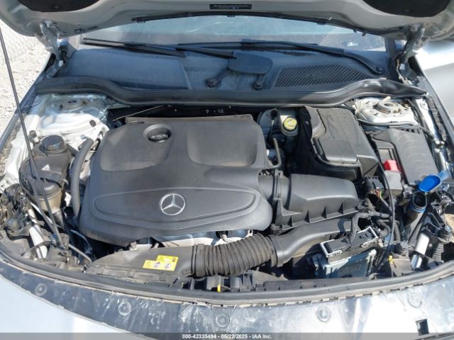 2018 MERCEDES-BENZ CLA 250 WDDSJ4EB4JN586221 Photo 9