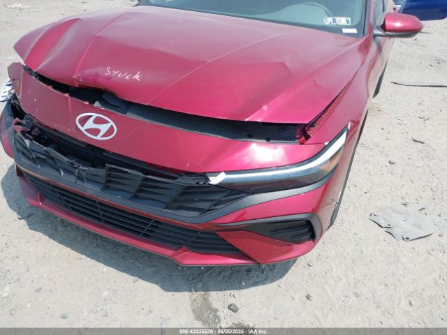 KMHLL4DG7RU844685 Hyundai ELANTRA SE