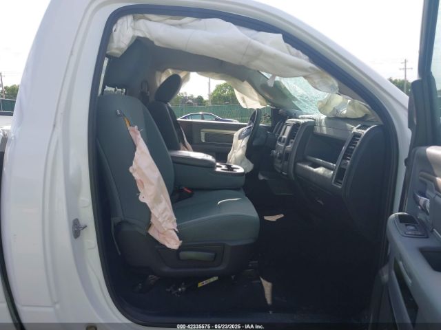 2017 RAM 1500 3C6JR6DT1HG631873 Photo 4