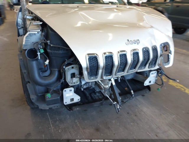 1C4PJMCS2FW709700 Jeep Cherokee