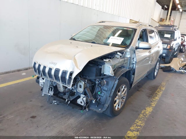 1C4PJMCS2FW709700 Jeep Cherokee