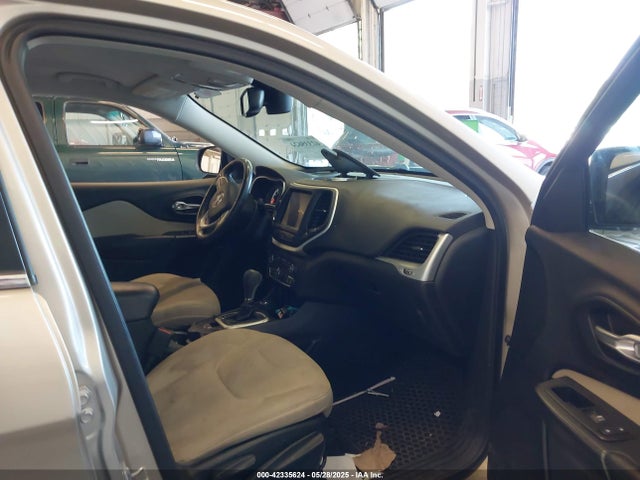 1C4PJMCS2FW709700 Jeep Cherokee